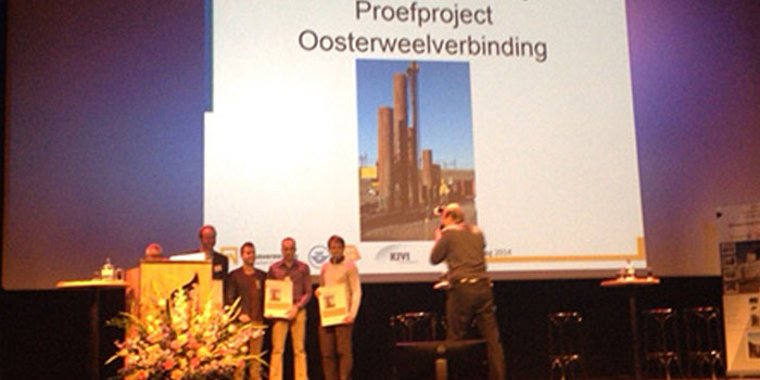 Het proefproject Oosterweelverbinding ontving een eervolle tijdens de Funderingsdag van 2 oktober. Sterk was hier als funderingsbedrijf bij betrokken.