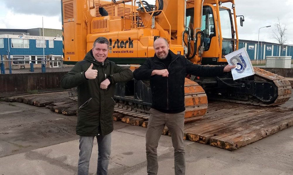 Een prachtige toevoeging aan ons materieelpark: onze tweede ST 680. Een veelzijdige, duurzame en veilige hydraulische kraan. Een unieke machine!