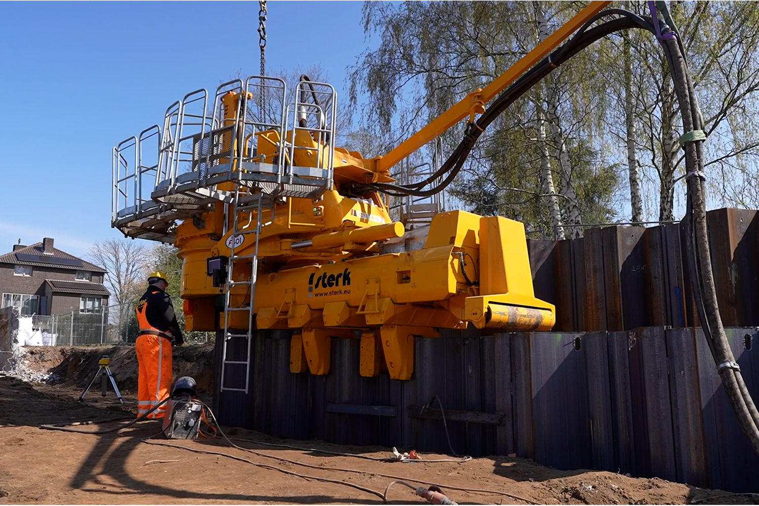 Foto 2 Belfeld Sterk Silent Piler